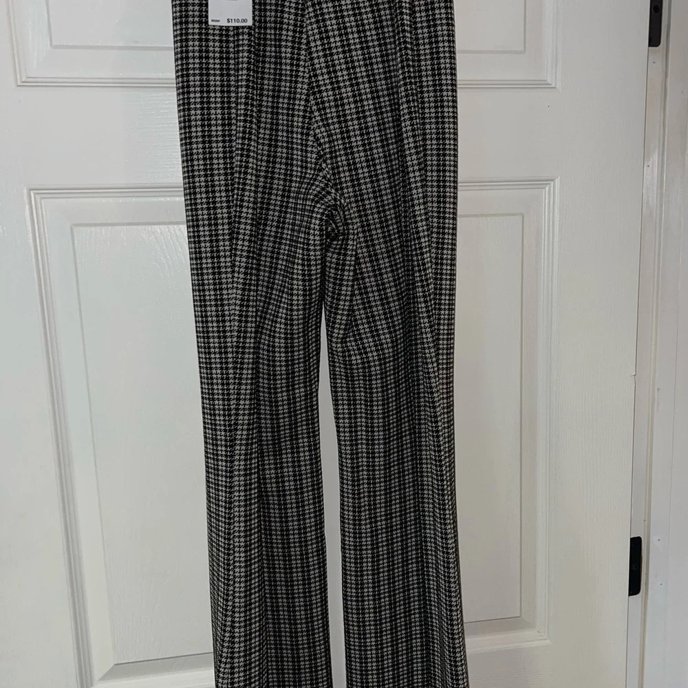 MICHAEL Michael Kors Black and White Houndstooth Flare Pants - Picture 5 of 5